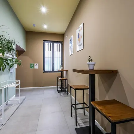 Cerca De La Playa Malvarrosa 3a بيت ضيافة فالنسيا